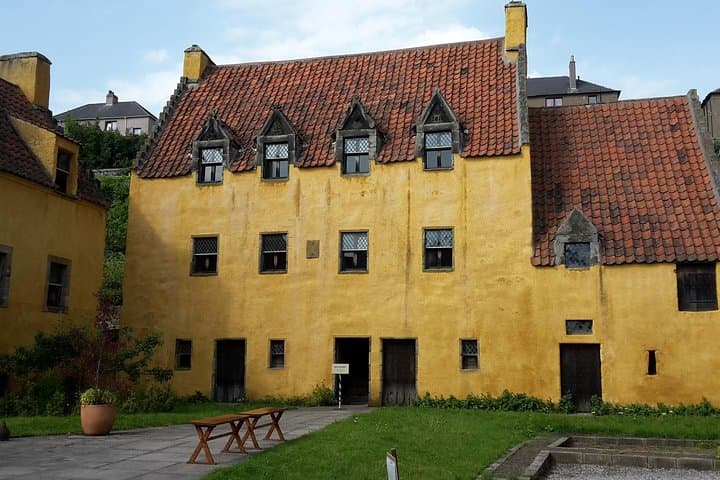 Private Outlander Tour from Edinburgh — Doune Castle, Culross & Lallybroch Day Trip photo 3