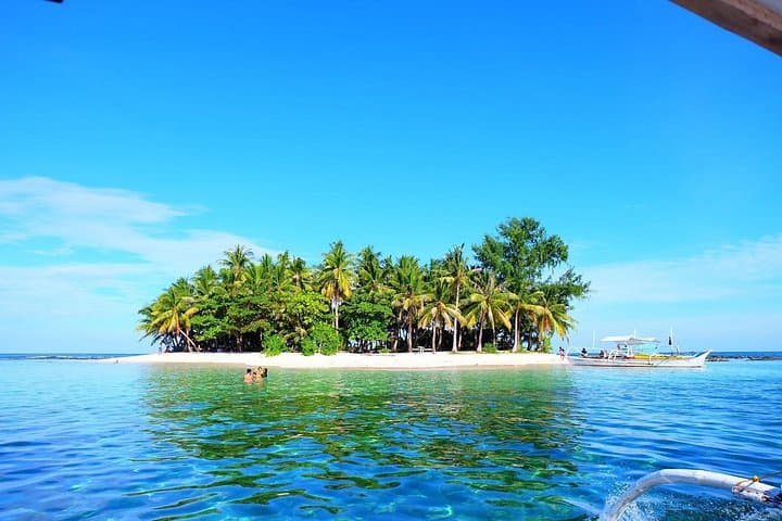 Siargao Island Hopping: Guyam, Daku & Naked Island Day Tour photo 4