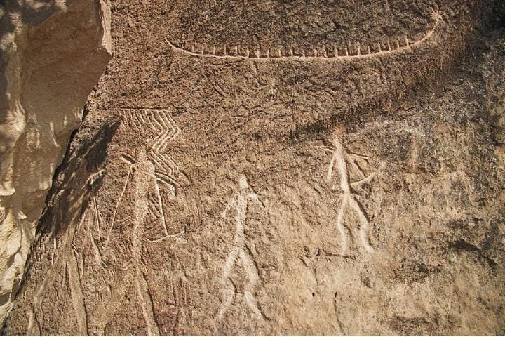 Gobustan & Mud Volcanoes Private Tour from Baku: Rock Art, Geology & Mosque Visit photo 4