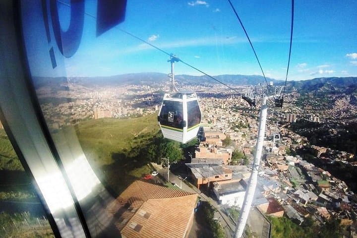 Medellín in 3 Nights, 4 Days — City, Cable Car & Peñol Rock Day Trip photo 6