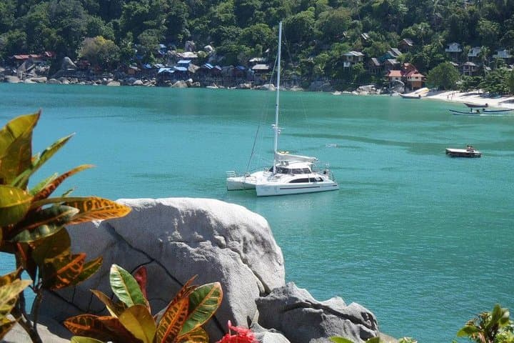 Private Catamaran Island Hopping from Bophut to Ko Phangan photo 2