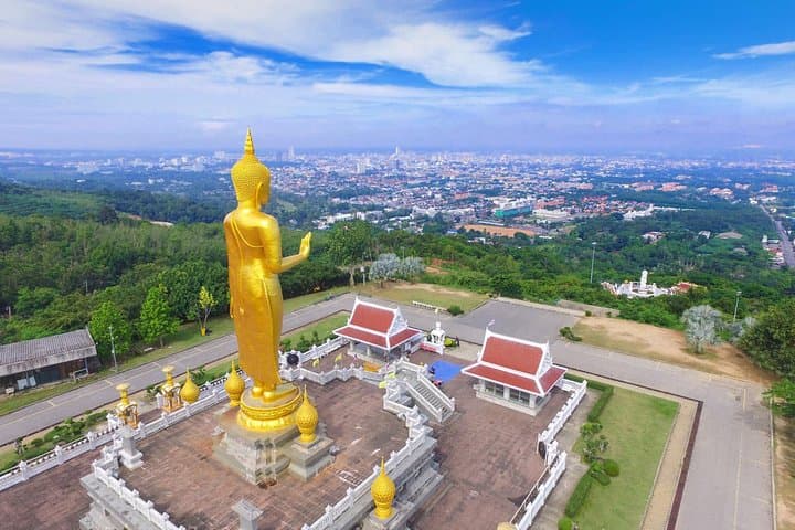 Cross-Border Day Tour to Hat Yai: Municipal Park, Samila Beach & Floating Market from Penang