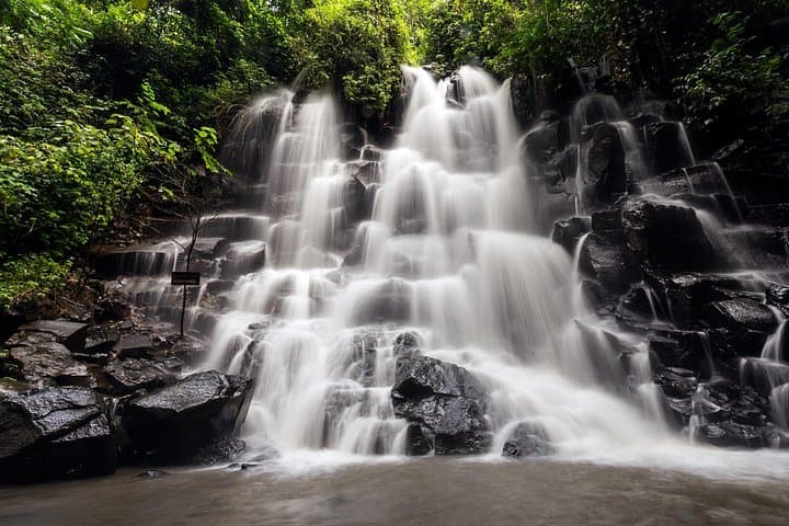 Gianyar Waterfall eBike Private Tour: Kanto Lampo, Rice Terraces & Taman Nusa photo 3