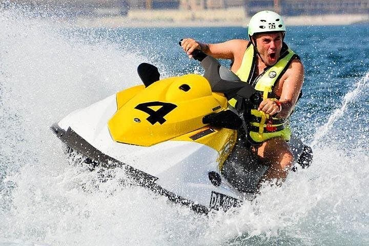 Jet Ski Adventure in Dubai Marina: Rentals, Routes & Safety Tips photo 1