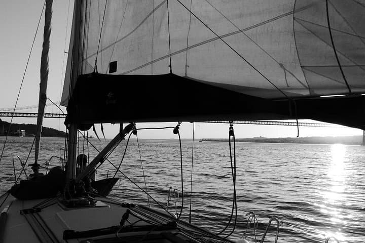 Morning Sailing Tour on the Tagus River — Lisbon Yacht Cruise & Sights photo 3
