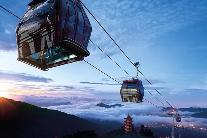 Genting Highlands, Batu Caves & Colmar Tropicale: Full-Day Hill-Resort and Cultural Tour from Kuala Lumpur