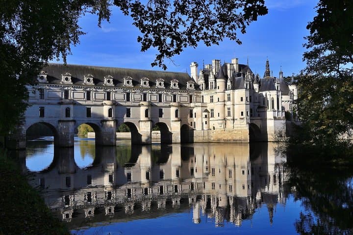 Private Loire Valley Châteaux Day Trip from Paris — Chambord & Chenonceau