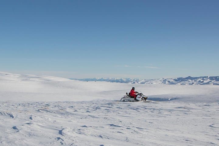 Heli-Snowmobiling on the Garvie Plateau: Queenstown's Exclusive Backcountry Ride photo 4