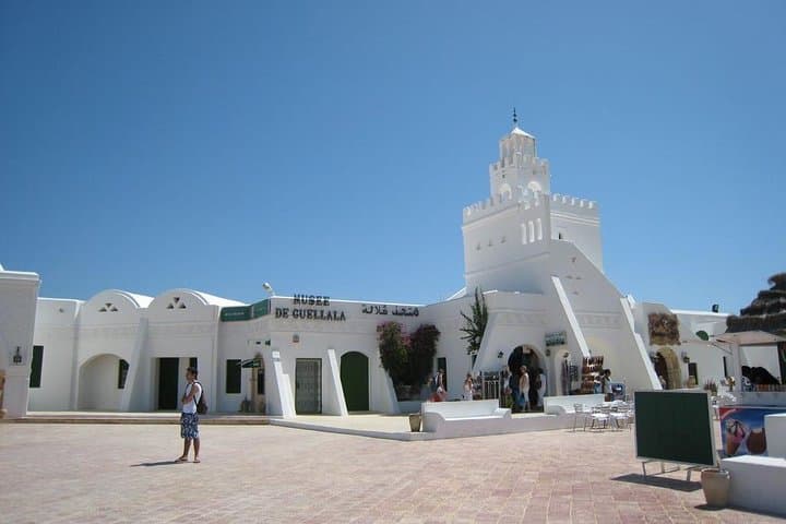 Guided Djerba Island Tour: Houmt Souk, Djerbahood Street Art & Crocodile Park photo 5