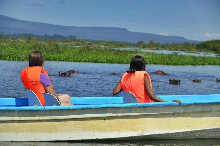 Overnight Hell's Gate & Lake Nakuru: Bikes, Boat Ride and Rhinos in 48 Hours photo 3