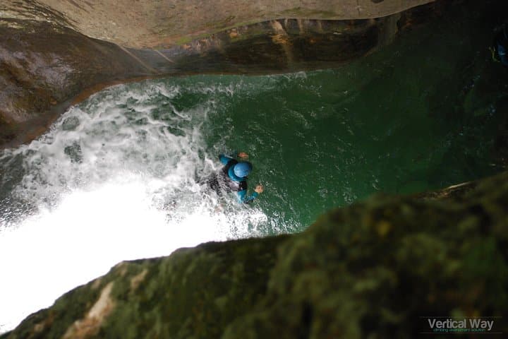 Full-Day Furon Canyoning in Vercors: Grenoble’s Ultimate Rappels, Jumps & Ziplines photo 2