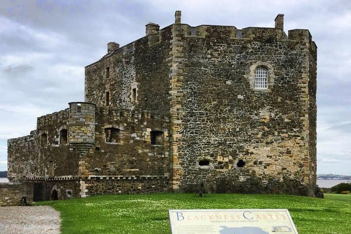 Private Outlander Filming Locations Tour: Lallybroch, Doune, Drummond & Blackness photo 6