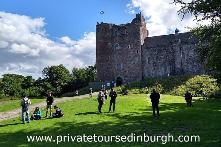 Private Outlander Tour to Lallybroch, Doune & Linlithgow — Day Trip from Edinburgh photo 4