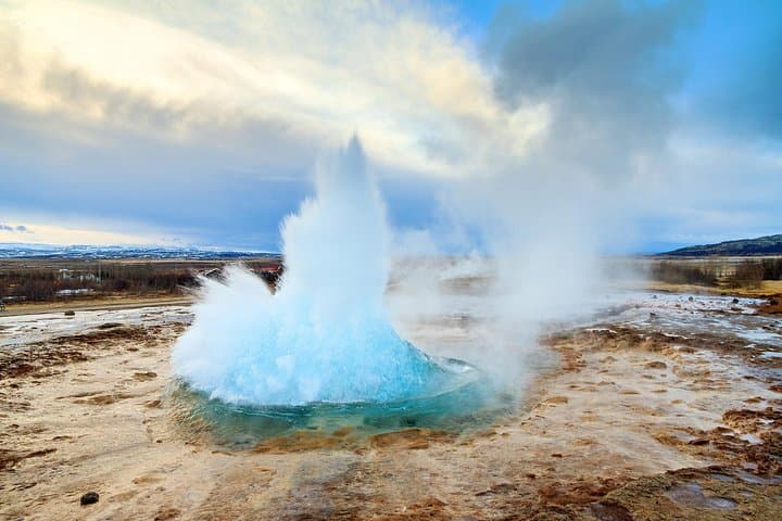 Private Jeep Golden Circle Tour from Reykjavík: Premium Day Trip to Thingvellir, Geysir & Gullfoss photo 5