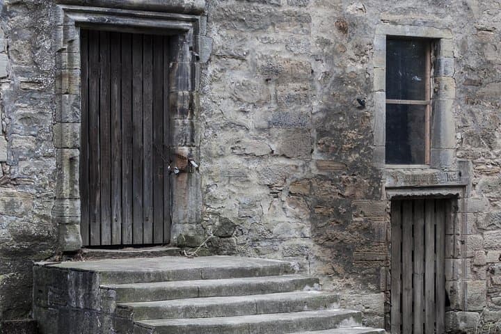 Outlander 1-Day Experience: Lallybroch, Culross & Linlithgow from Edinburgh photo 6
