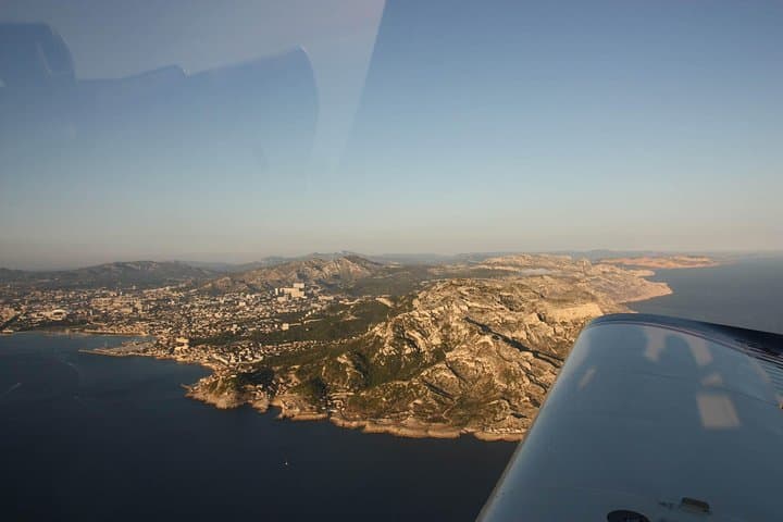 Private Provence Plane Tour: Scenic Flight Over Aix-en-Provence and the Luberon photo 5