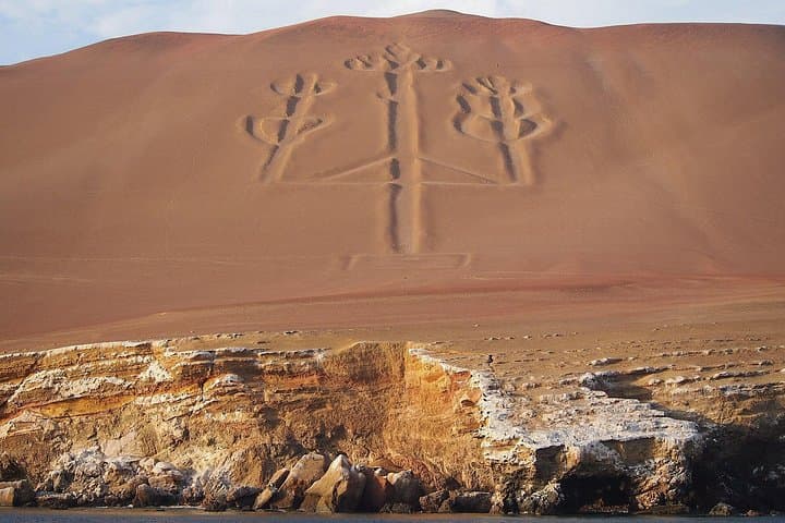 Lima to Ballestas Islands, Nazca Lines & Huacachina Oasis Day Trip photo 2