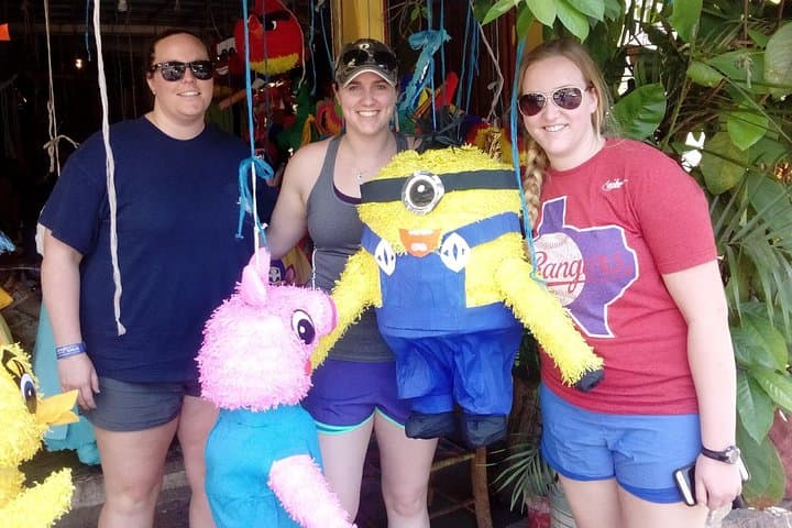 Hidden Acapulco: Local Markets, Piñatas & City Flavors photo 6
