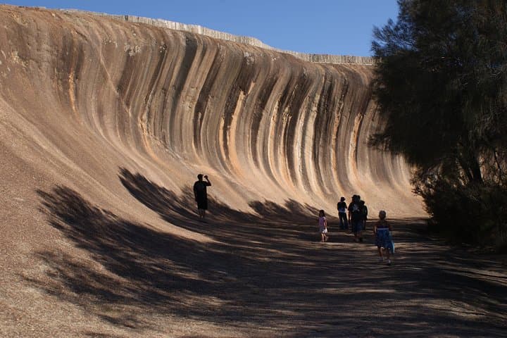 Perth to Wave Rock, Pinnacles & Rottnest: One‑Day Air Tour