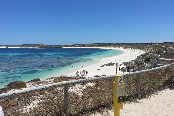 Perth to Wave Rock, Pinnacles & Rottnest: One‑Day Air Tour photo 5