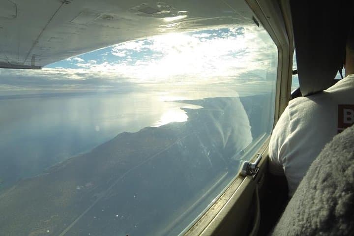 Perth to Monkey Mia: Shark Bay Air Tour & Dolphin Encounter photo 6