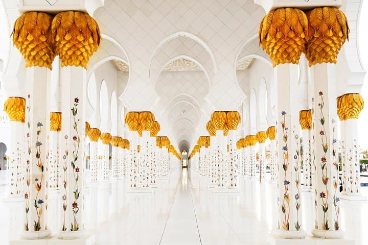 Abu Dhabi Full-Day City Tour and Desert Safari from Dubai photo 5