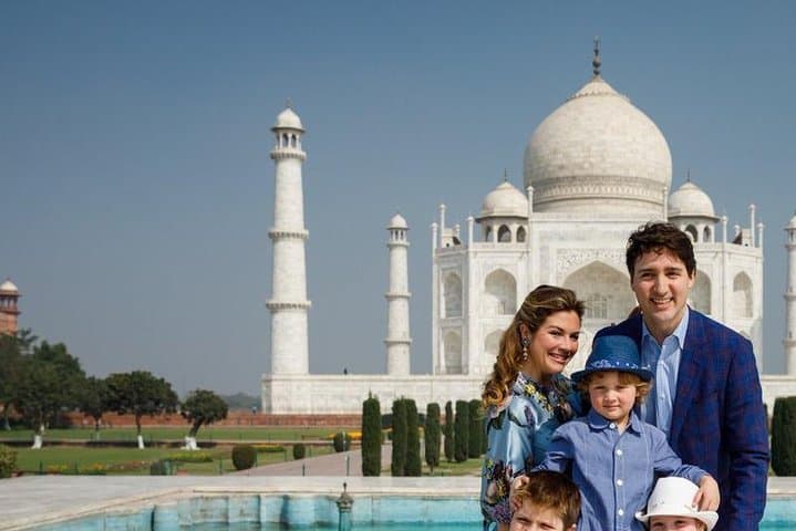 Sunrise to Sunset: Taj Mahal Day Tour from Delhi photo 3