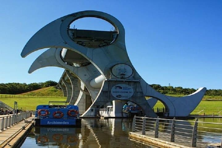 Private Kelpies & Falkirk Wheel Tour from Greater Glasgow — Guide to Visiting Scotland’s Iconic Sculptures and Rotating Boat Lift photo 5