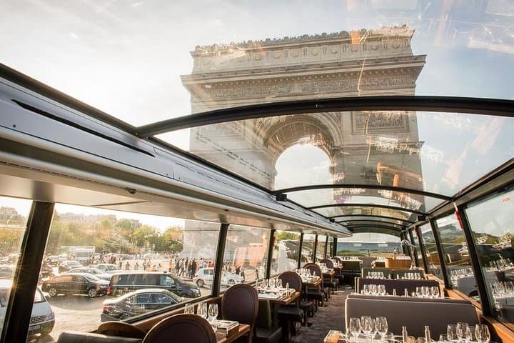 Lunch on a Panoramic Bus in Paris: Gourmet Sightseeing with Eiffel Views