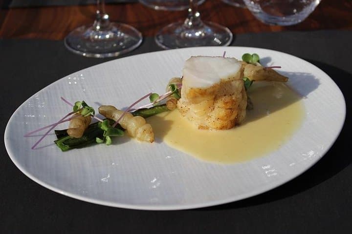 Lunch on a Panoramic Bus in Paris: Gourmet Sightseeing with Eiffel Views photo 5