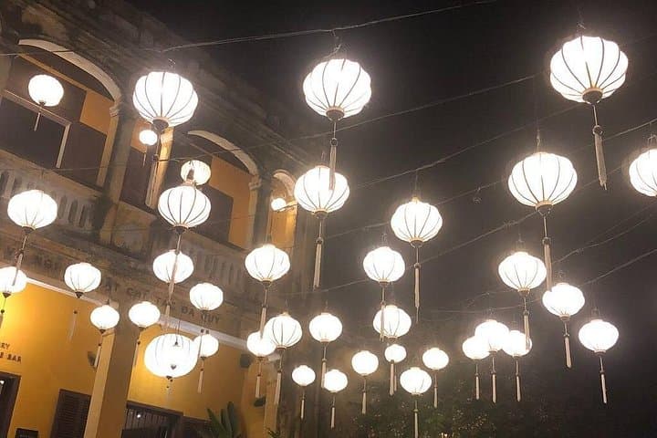 Hoi An Evening Walking Tour: Lanterns, Night Market & Sampan Ride (Private) photo 5