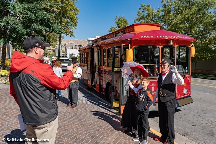 Salt Lake City Trolley Tour: Live Theatrical Sightseeing with Three Performers photo 3