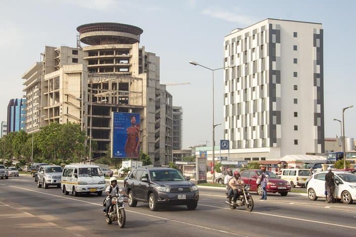 Accra Half‑Day City Sightseeing: James Town, Markets & Independence Landmarks photo 4
