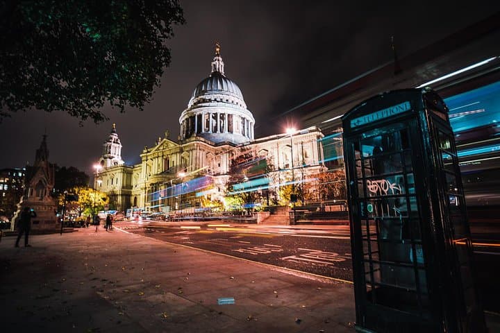 Dusk Walk: Private Lights and Sights Tour — 30+ London Landmarks photo 5