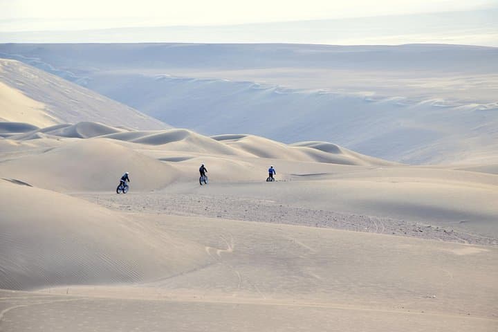 Atacama Fat Biking: Sunset Ride Across the Coastal Dunes Near Iquique photo 6