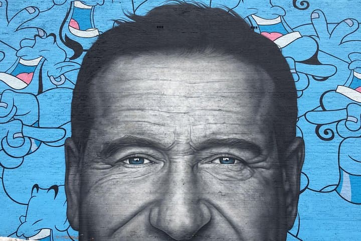 Offbeat Chicago Street Art Tour: Graffiti, Murals & Urban Art Walk photo 2
