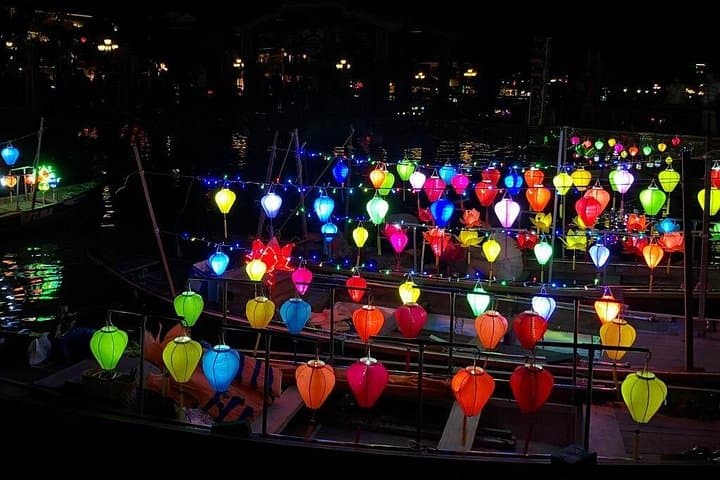 Hoi An Evening Walking Tour: Lanterns, Night Market & Sampan Ride (Private) photo 6