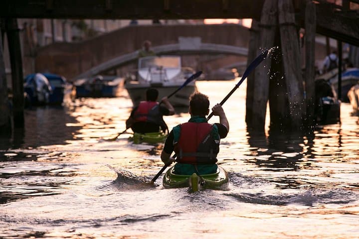 Real Venetian Kayak: 100‑Minute Guided Kayak Tour Through Venice Canals photo 5