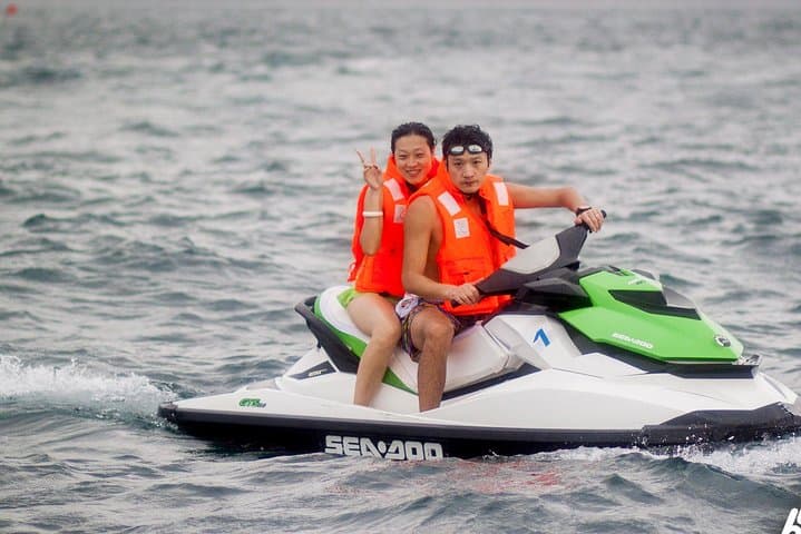 Boracay Jet Ski Adventure: 15-Minute High-Speed Ride on White Beach photo 2