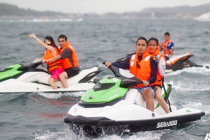 Boracay Jet Ski Adventure: 15-Minute High-Speed Ride on White Beach photo 3