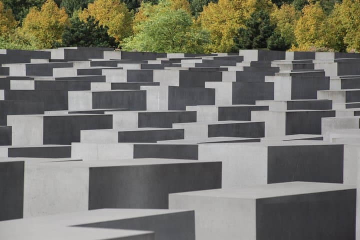 Berlin Private Half-Day Walking Tour — Explore Brandenburg Gate, Wall & WWII Sites photo 3
