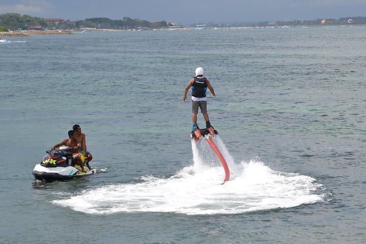 Flyboarding in Bali: Nusa Dua Fly Board Experience Above the Indian Ocean photo 4