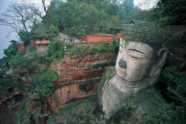 2-Day Private Chengdu Tour: Giant Panda Base and Leshan Giant Buddha photo 3