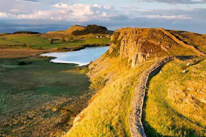 Hadrian's Wall Day Tour from Edinburgh — Vindolanda, Steel Rigg & the Scottish Borders