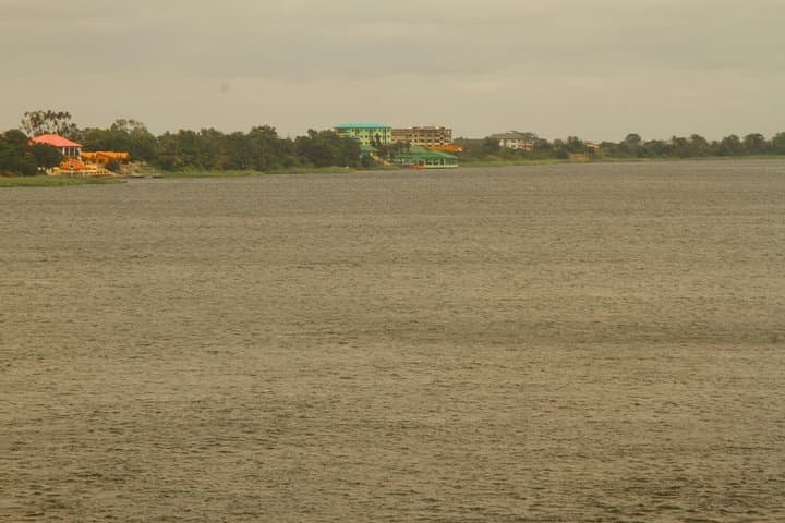 Volta Lake Cruise & Akosombo Dam Tour — Full-Day Scenic Lake Volta Experience photo 2