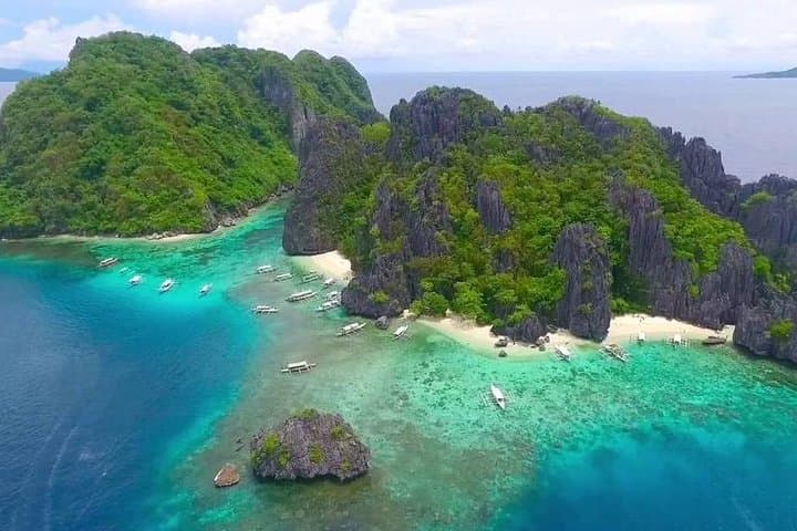 El Nido Island Hopping Tour C — Secret Beach, Hidden Beach & Helicopter Island photo 2