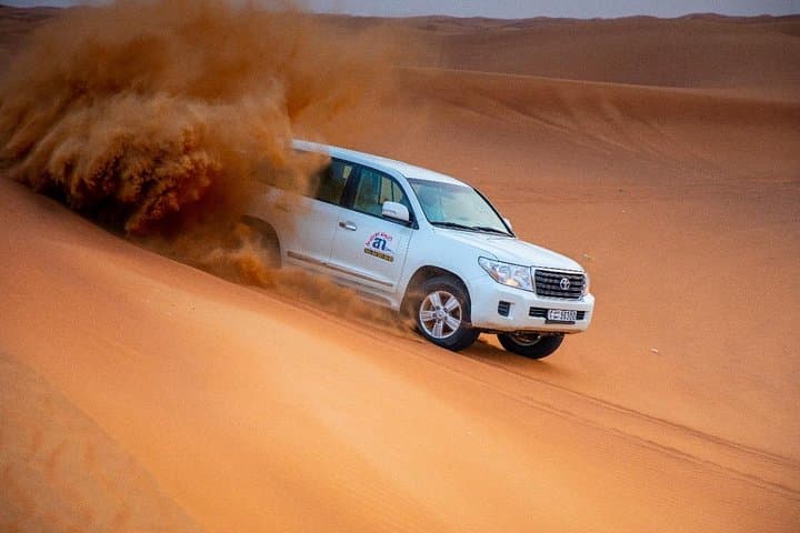 Dubai Desert Dinner Safari: 1001 Arabian Nights Evening Show & Dune Drive photo 2