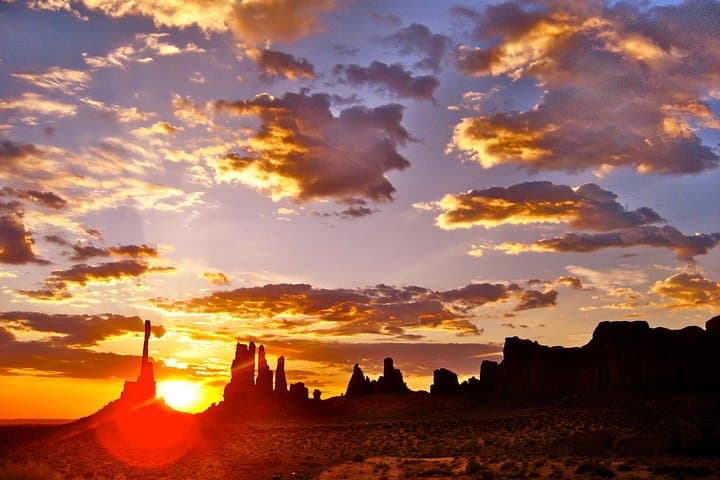 Explore Monument Valley: In-Depth Guided Tour of Iconic Navajo Landscapes photo 2