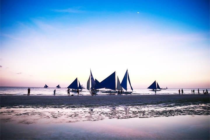 Boracay Paraw Sailing: 1-Hour Traditional Outrigger Sunset Cruise photo 3