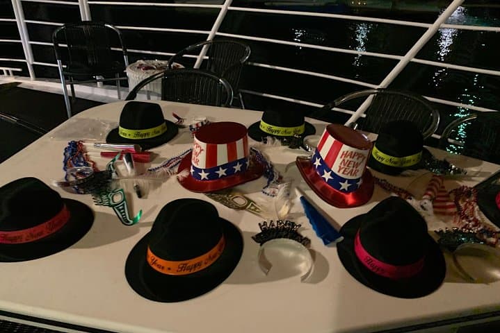 Miami South Beach New Years Eve Fireworks Cruise with Cash Bar photo 5
